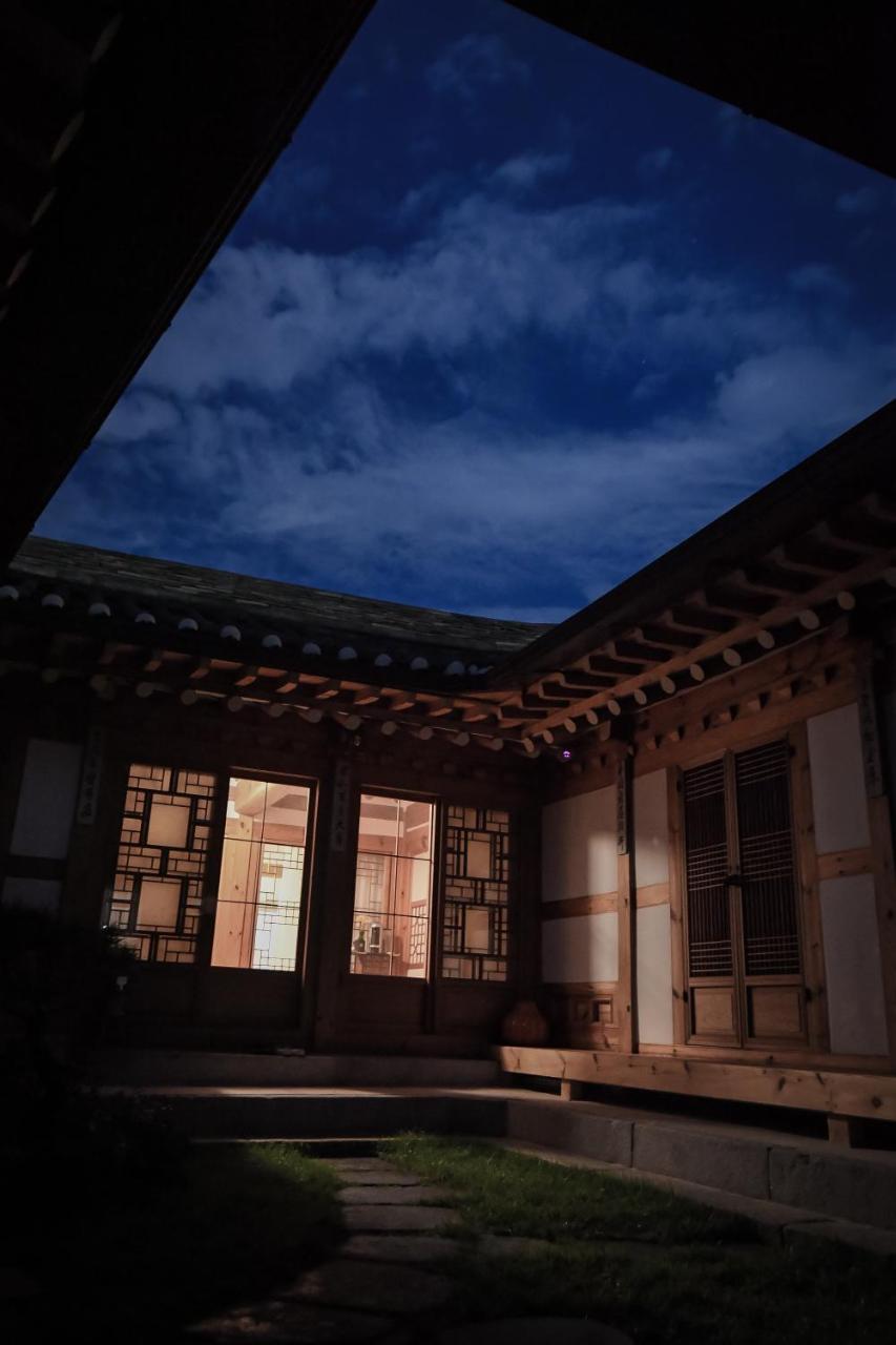 Cheong Yeon Jae Hanok Hotel Seul Esterno foto